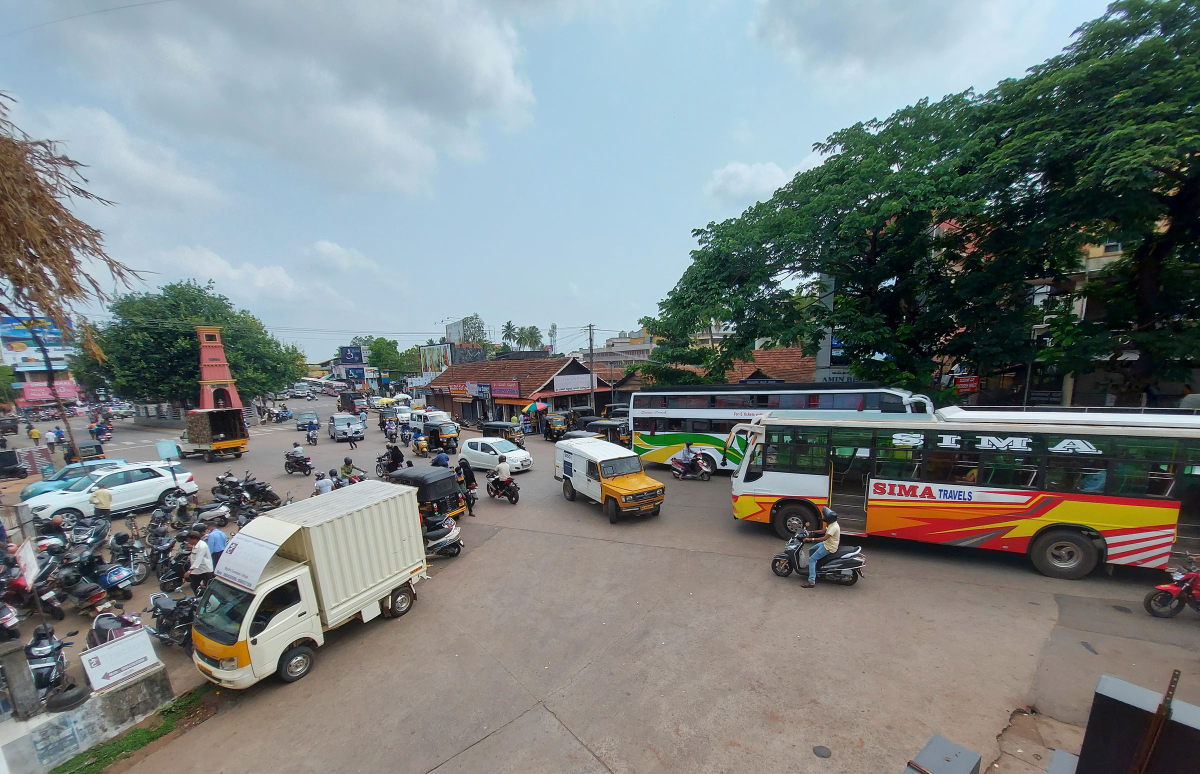 ಕೋವಿಡ್ ಕರ್ಫ್ಯೂ ಎಫೆಕ್ಟ್: ಉಡುಪಿ ನಗರದಲ್ಲಿ ಟ್ರಾಫಿಕ್ ಜಾಮ್