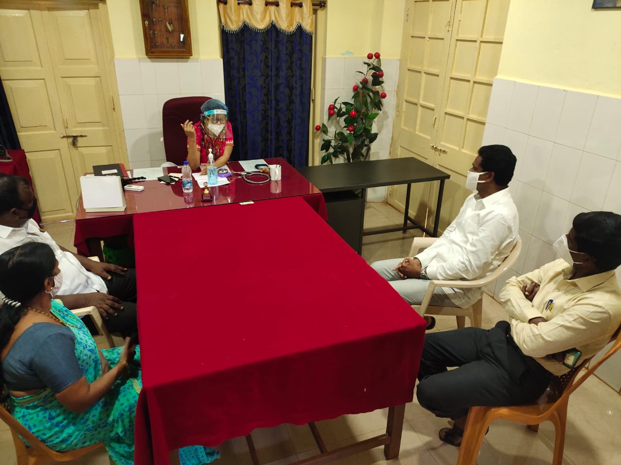 ಭಟ್ಕಳ ತಾಲೂಕು ಆಸ್ಪತ್ರೆಗೆ ಭೇಟಿ ನೀಡಿ ಪರಿಶೀಲಿಸಿದ ಜಿಲ್ಲಾ ಕೆಪಿಸಿಸಿ ಅಧ್ಯಕ್ಷ ಭೀಮಣ್ಣ ನಾಯ್ಕ