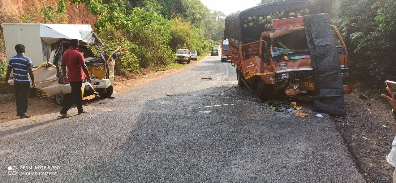 ಶಿರಾಡಿ; ಟ್ರಕ್ - ಟಾಟಾ ಏಸ್ ನಡುವೆ ಭೀಕರ ಅಪಘಾತ: ಚಾಲಕ ಮೃತ್ಯು
