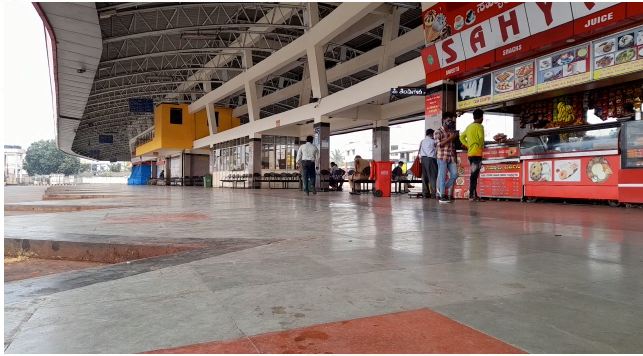 ಸಾರಿಗೆ ನೌಕರರ ಮುಷ್ಕರ: ಜನರಿಲ್ಲದೆ ಬಣಗುಡುತ್ತಿದೆ ಶಿವಮೊಗ್ಗ ಬಸ್ ನಿಲ್ದಾಣ!