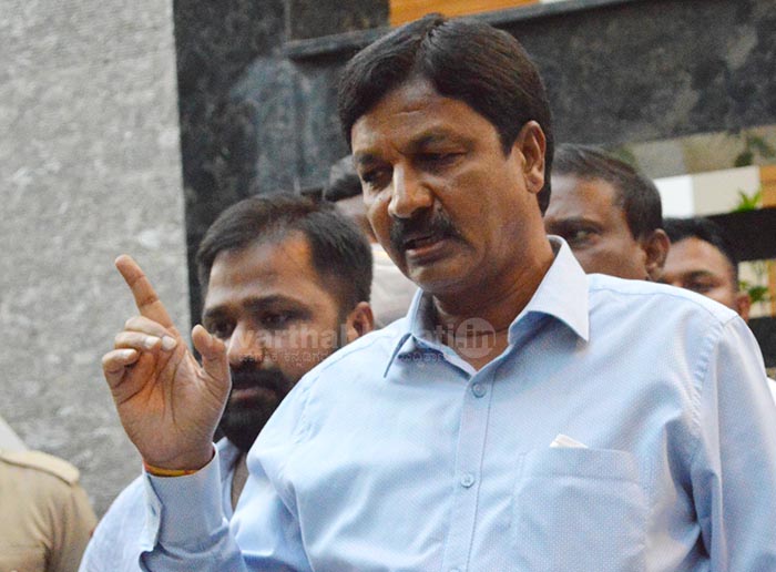 ಸೀಡಿ ಪ್ರಕರಣ: ನೆಗೆಟಿವ್ ವರದಿಗೂ ಮುನ್ನವೇ ರಮೇಶ್ ಜಾರಕಿಹೊಳಿ ಆಸ್ಪತ್ರೆಯಿಂದ ಬಿಡುಗಡೆ ?