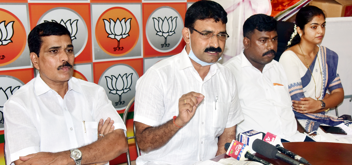 ಪಚ್ಚನಾಡಿ ಡಂಪಿಂಗ್ ಯಾರ್ಡ್ ಅಗ್ನಿ ದುರಂತ; ಗುತ್ತಿಗೆ ಸಂಸ್ಥೆ ನೇರ ಹೊಣೆ: ಸುಧೀರ್ ಶೆಟ್ಟಿ