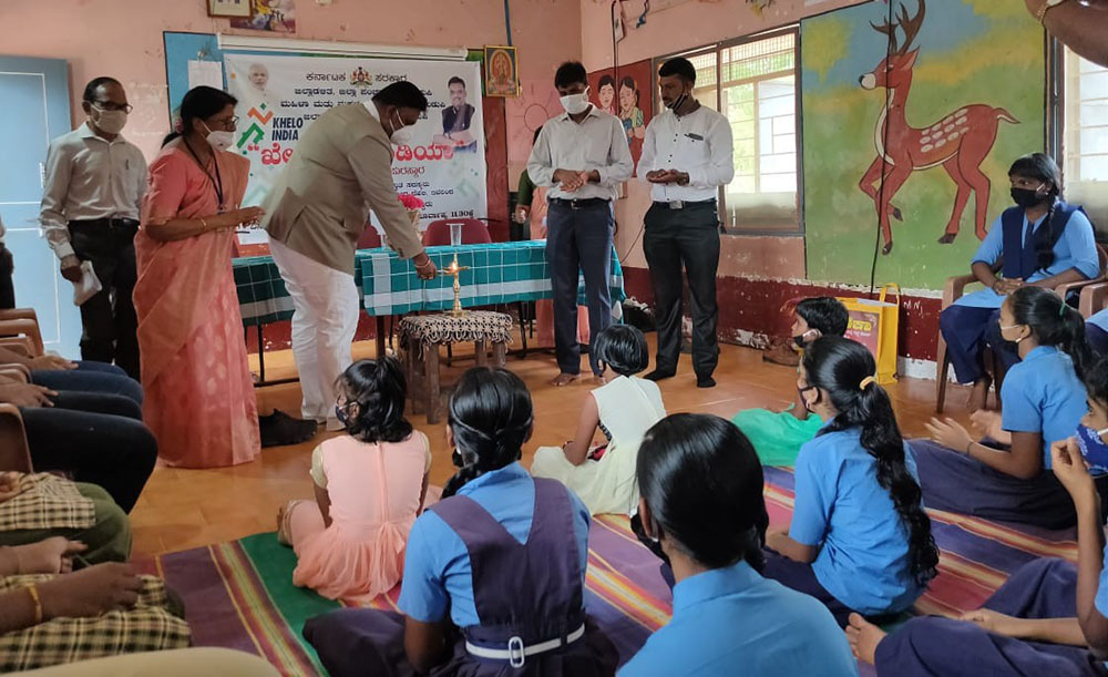 ಪರಸ್ಪರ ಅರಿತು ಸಹಬಾಳ್ವೆಯಿಂದ ಬದುಕಿ: ಡಾ.ಆರ್.ಜಿ.ಆನಂದ್