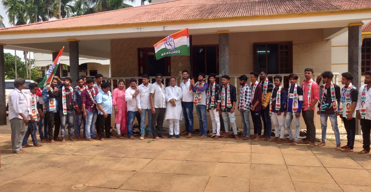 ಗಂಗೊಳ್ಳಿಯ 30 ಬಿಜೆಪಿ ಕಾರ್ಯಕರ್ತರು ಕಾಂಗ್ರೆಸ್ ಸೇರ್ಪಡೆ