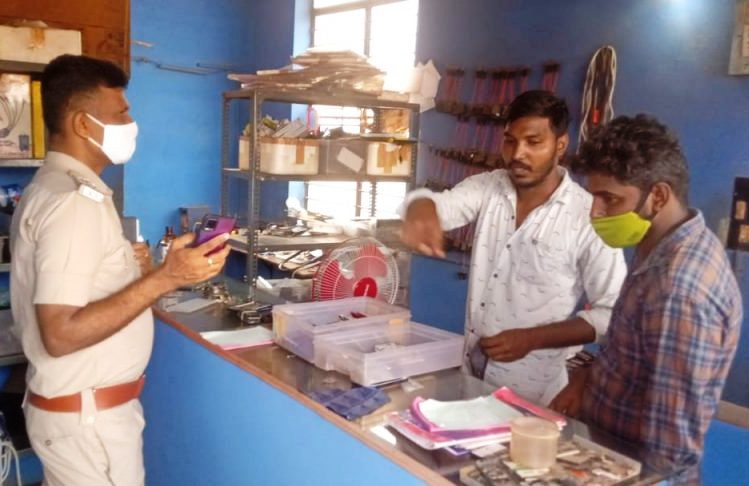 ಬೆಳ್ಳಾರೆಯಲ್ಲಿ ಮೊಬೈಲ್ ಸರ್ವಿಸಸ್ ಅಂಗಡಿಯಲ್ಲಿ ಕಳವು