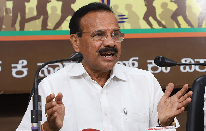 ರಾಜ್ಯಕ್ಕೆ 1.62 ಲಕ್ಷ ವಯಲ್ಸ್ ರೆಮ್‍ಡೆಸಿವಿರ್ ಹಂಚಿಕೆ: ಡಿ.ವಿ.ಸದಾನಂದ ಗೌಡ