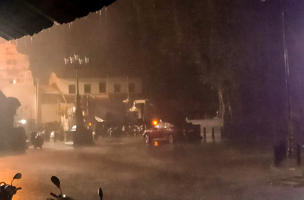 ತೌಕ್ತೆ ಚಂಡಮಾರುತದ ಹಿನ್ನಲೆ: ಮಂಗಳೂರಿನಲ್ಲಿ ಭಾರೀ ಮಳೆ