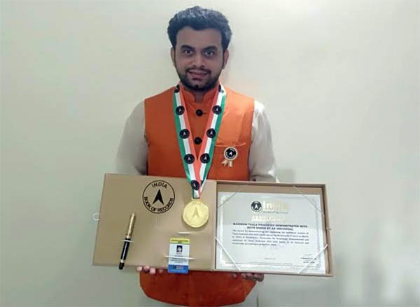 ಪುತ್ತೂರು: ವಿದ್ವಾನ್ ಮಂಜುನಾಥ್ ಅವರ ದ್ವಿತಾಳ ಪ್ರಯೋಗ ಇಂಡಿಯಾ ಬುಕ್ ಆಫ್ ರೆಕಾರ್ಡ್‌ನಲ್ಲಿ ದಾಖಲು