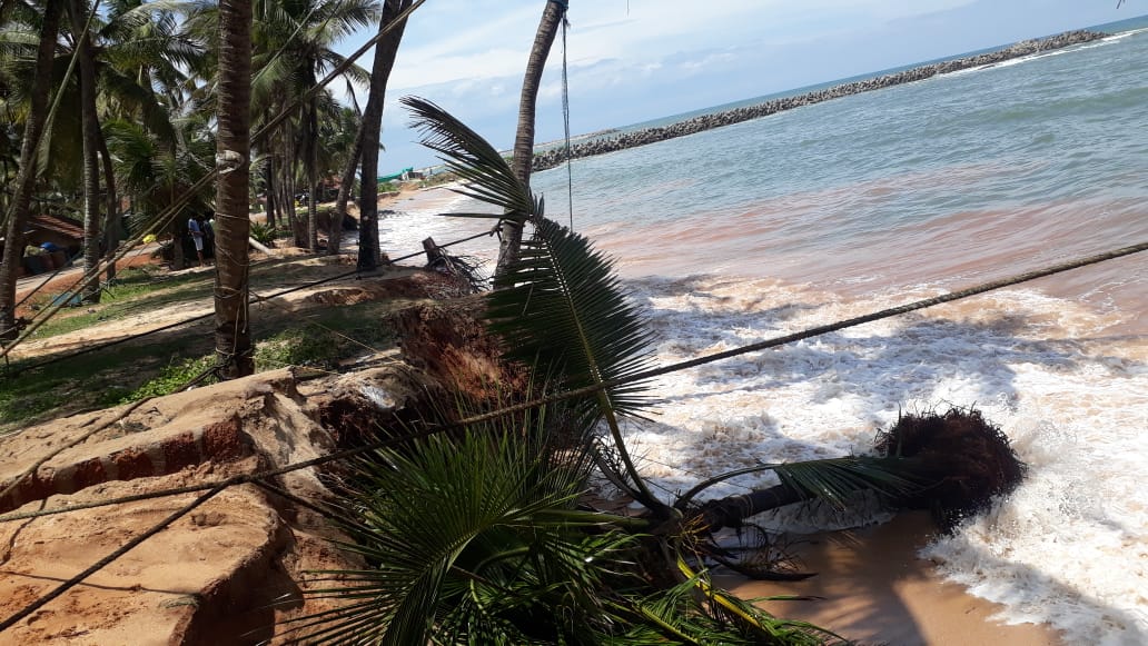 ಮರವಂತೆ, ಮಡಿಕಲ್, ದೊಂಬೆಯಲ್ಲಿ ತೀವ್ರಗೊಂಡ ಕಡಲ್ಕೊರೆತ