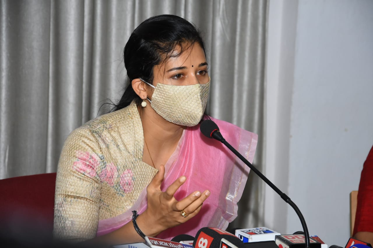 ಚಾಮರಾಜನಗರ ದುರಂತ: ಮೈಸೂರಿಗೆ ಕಳಂಕ ತರುವ ಕೆಲಸ ಮಾಡಿದವರು ಕ್ಷಮೆ ಕೇಳಬೇಕೆಂದ ಡಿಸಿ ರೋಹಿಣಿ ಸಿಂಧೂರಿ