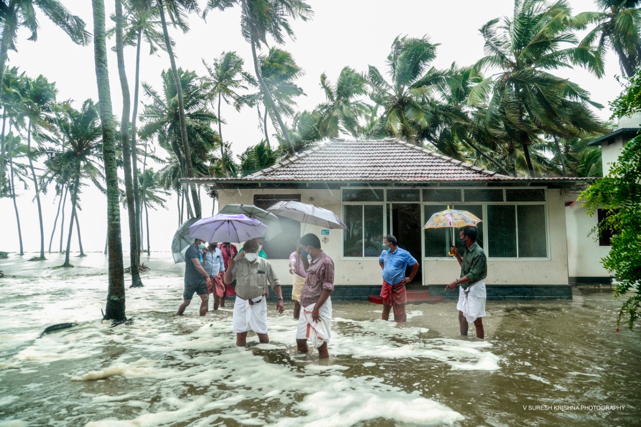 ಕಾಸರಗೋಡು ಜಿಲ್ಲೆಯಲ್ಲಿ ಮುಂದುವರಿದ ಗಾಳಿ, ಮಳೆ ; ಅಪಾರ ಹಾನಿ