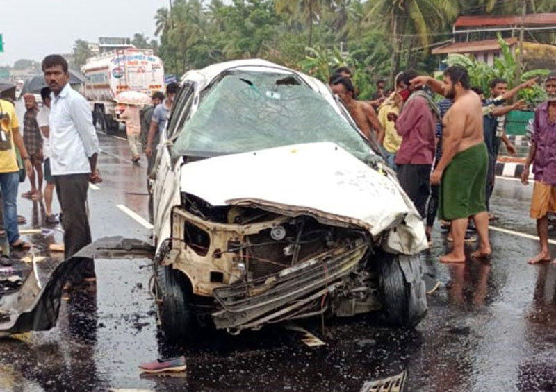 ಕುಂದಾಪುರ ಫ್ಲೈಓವರ್‌ ನಲ್ಲಿ ಅಪಘಾತ: ಮಹಿಳೆ ಮೃತ್ಯು