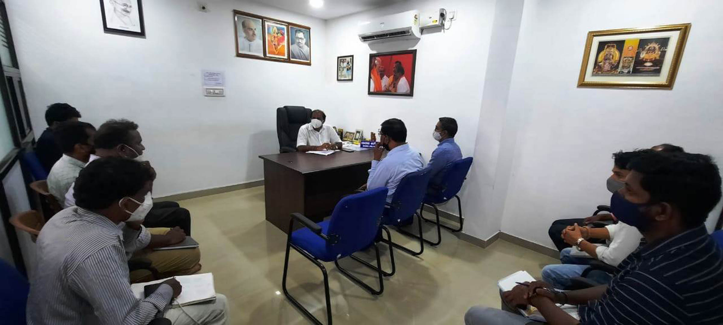 ಮೆಸ್ಕಾಂ ಅಧಿಕಾರಿಗಳೊಂದಿಗೆ ಶಾಸಕ ಲಾಲಾಜಿ ಮೆಂಡನ್ ಸಭೆ