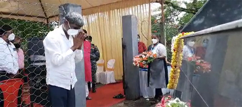 ಮಂಗಳೂರು ವಿಮಾನ ದುರಂತಕ್ಕೆ 11 ವರ್ಷ: ದ.ಕ. ಜಿಲ್ಲಾಡಳಿತದಿಂದ ಮೃತರಿಗೆ ಶ್ರದ್ಧಾಂಜಲಿ