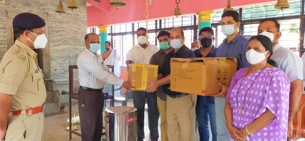 ಹೋಂ ಐಸೋಲೇಶನ್‌ನಲ್ಲಿರುವವರಿಗೆ ಮೆಡಿಸಿನ್ ಕಿಟ್ ವಿತರಣೆ