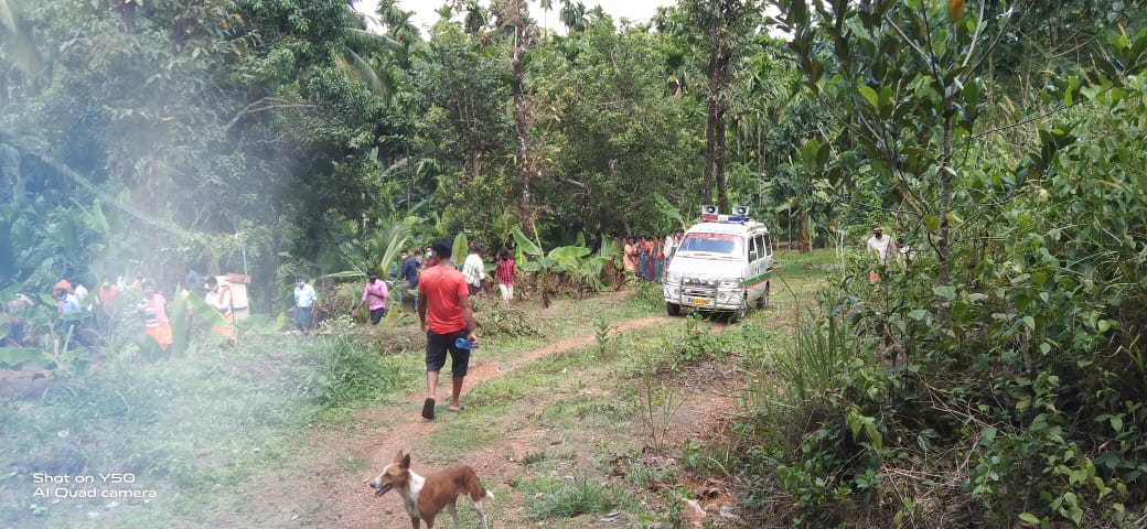 ಬೆಳ್ತಂಗಡಿ : ವಿದ್ಯುತ್ ಶಾಕ್ ಹೊಡೆದು ತಾಯಿ, ಮಗು ಸ್ಥಳದಲ್ಲೇ ಮೃತ್ಯು