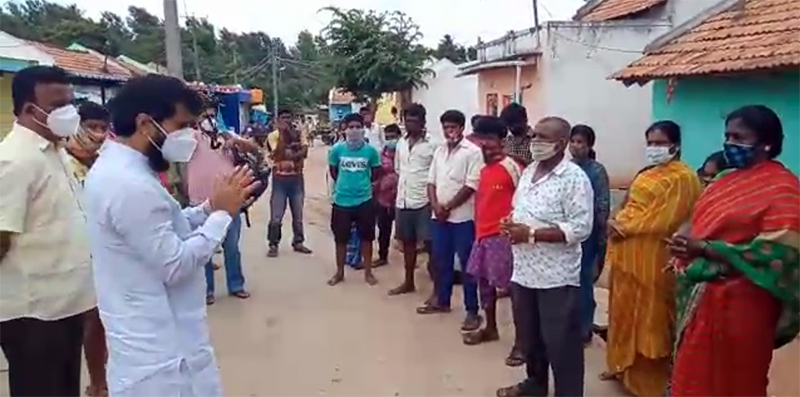 ಚಿಕ್ಕಮಗಳೂರು : ಕಳ್ಳಿಕೊಪ್ಪಲು ಗ್ರಾಮಕ್ಕೆ ಶಾಸಕ ಸಿ.ಟಿ.ರವಿ ಭೇಟಿ