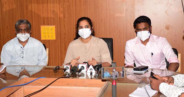 ಅಫಜಲಪುರ ಆಸ್ಪತ್ರೆಯಲ್ಲಿ ರೋಗಿಗಳ ಸಾವಿಗೆ ಆಕ್ಸಿಜನ್ ಕೊರತೆ ಕಾರಣವಲ್ಲ: ಕಲಬುರಗಿ ಡಿಸಿ ಜ್ಯೋತ್ಸ್ನಾ ಸ್ಪಷ್ಟನೆ