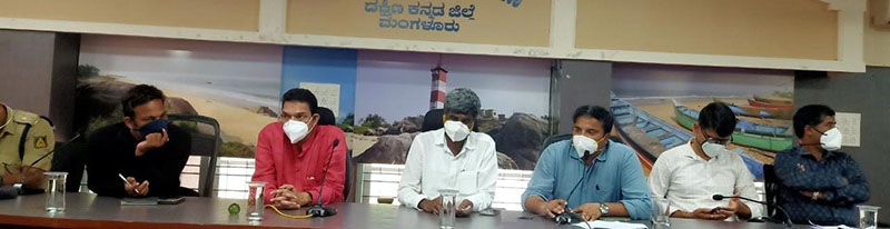 ದ.ಕ. ಜಿಲ್ಲೆಯಲ್ಲಿ ಕೋವಿಡ್ ಕರ್ಫ್ಯೂ ಮತ್ತಷ್ಟು ಬಿಗಿ; ಸೆಕ್ಟರ್ ಮ್ಯಾಜಿಸ್ಟ್ರೇಟ್‌ಗಳ ನೇಮಕ: ಜಿಲ್ಲಾಧಿಕಾರಿ ರಾಜೇಂದ್ರ