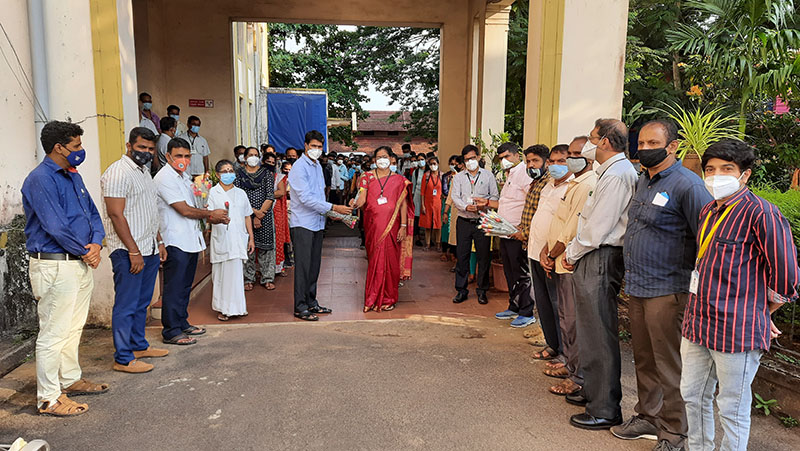 ವೆನ್ಲಾಕ್ ಆಸ್ಪತ್ರೆಯ ಸಿಬ್ಬಂದಿಗೆ ಗೌರವಾರ್ಪಣೆ