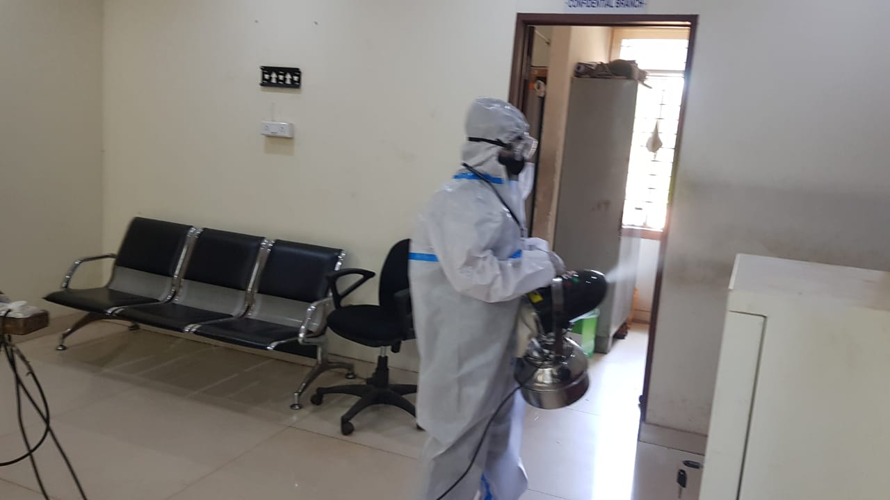 ಪೊಲೀಸ್ ಠಾಣೆಗಳಿಗೆ ‘ಸ್ಯಾನಿಟೈಸ್’ ಪ್ರಕ್ರಿಯೆ ಆರಂಭ