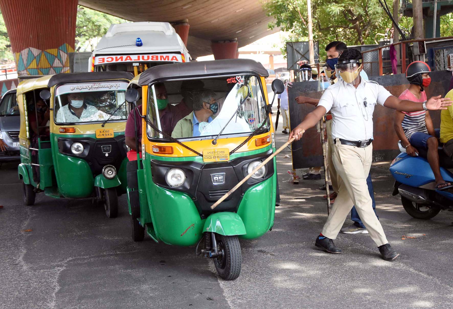 ಸೋಮವಾರದಿಂದ ರಾಜ್ಯದಲ್ಲಿ ಲಾಕ್‍ಡೌನ್ ಜಾರಿ