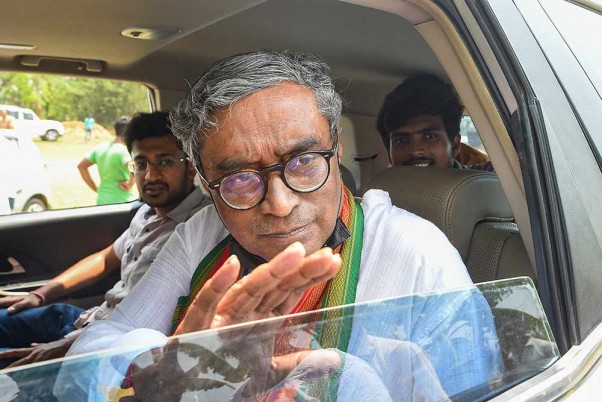 ವಿಧಾನಸಭೆ ಚುನಾವಣೆಗೆ ಸ್ಪರ್ಧಿಸಲು ರಾಜ್ಯಸಭೆಗೆ ರಾಜೀನಾಮೆ ನೀಡಿದ್ದ ಸ್ವಪನ್ ದಾಸ್ ಗುಪ್ತಾ ಸದನಕ್ಕೆ ಮರು ನಾಮನಿರ್ದೇಶನ