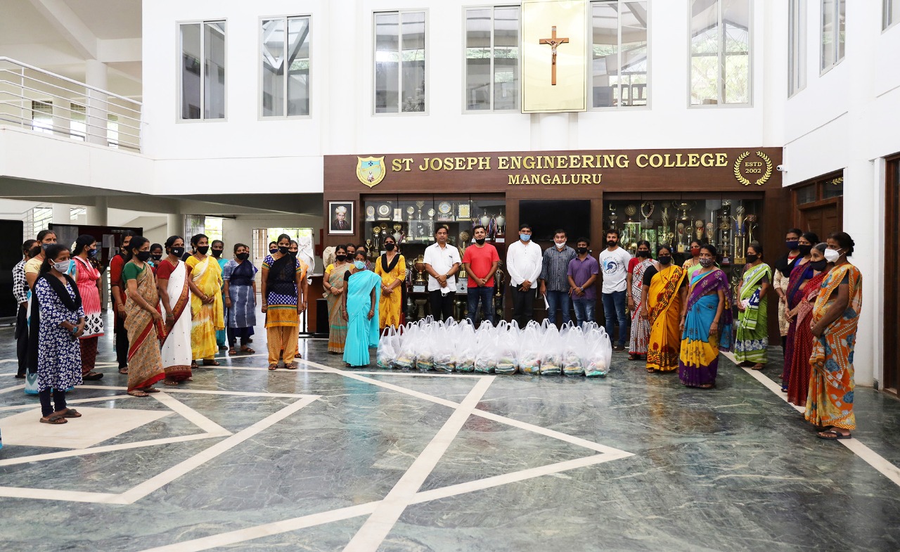 ಸಂತ ಜೋಸೆಫ್ ಇಂಜಿನಿಯರಿಂಗ್ ಕಾಲೇಜಿನಿಂದ ಕಿಟ್ ವಿತರಣೆ
