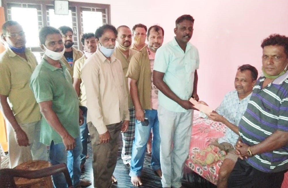 ಮಲ್ಪೆ: ಅಪಘಾತಕ್ಕೊಳಗಾದ ರಿಕ್ಷಾ ಚಾಲಕನಿಗೆ ನೆರವು