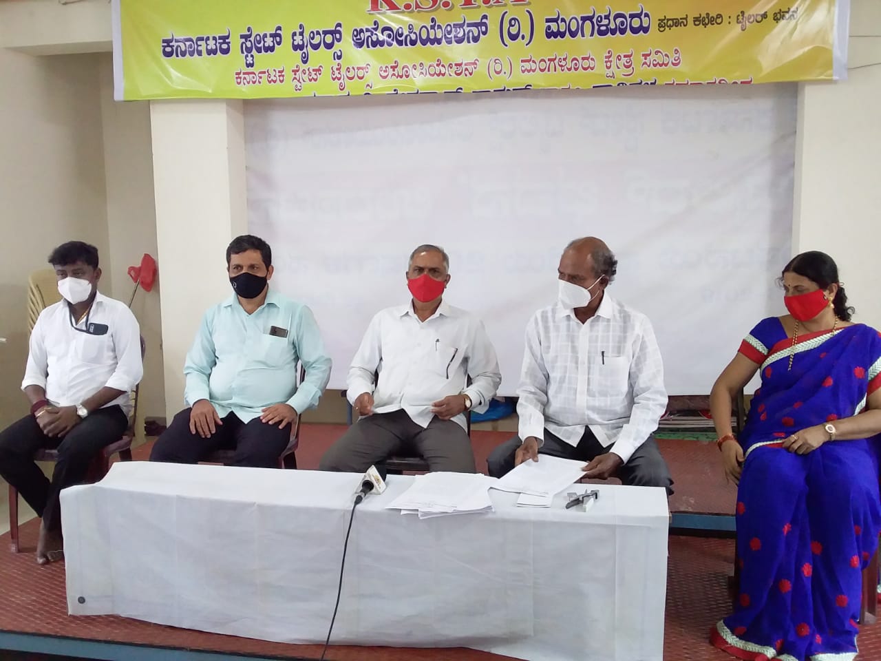 ಟೈಲರ್ಸ್‌ಗಳಿಗೆ ಘೋಷಿಸಿದ ಪ್ಯಾಕೇಜ್ ಊಟಕ್ಕಿಲ್ಲದ ಉಪ್ಪಿನಕಾಯಿ: ಟೈಲರ್ಸ್ ಅಸೋಸಿಯೇಶನ್ ಅಸಮಾಧಾನ