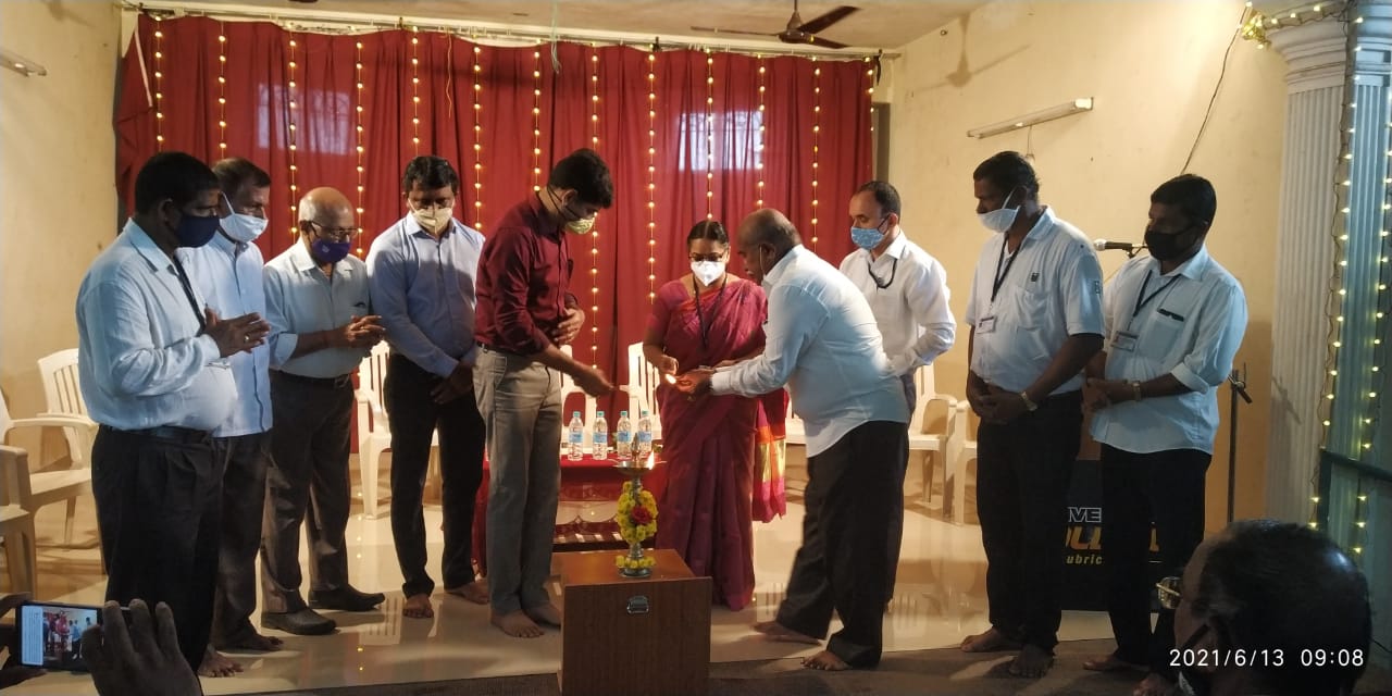 ಮಂಗಳೂರು: ‘ಮೆಕ್ಯಾನಿಕ್ಸ್ ಸ್ಮಾರ್ಟ್ ಕಾರ್ಡ್’ ವಿತರಣೆ