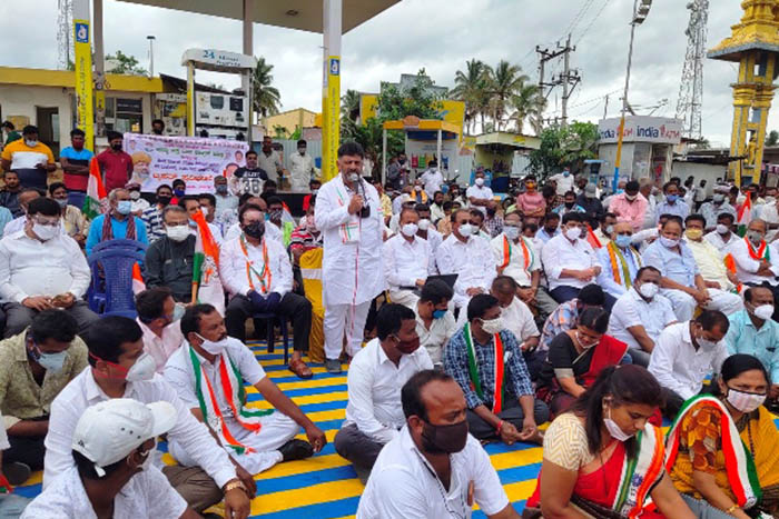 ರಾಮಮಂದಿರದ ದೇಣಿಗೆಯಲ್ಲಿ ಭ್ರಷ್ಟಾಚಾರ ದೇಶಕ್ಕೇ ದೊಡ್ಡ ಅಪಮಾನ: ಡಿ.ಕೆ.ಶಿವಕುಮಾರ್