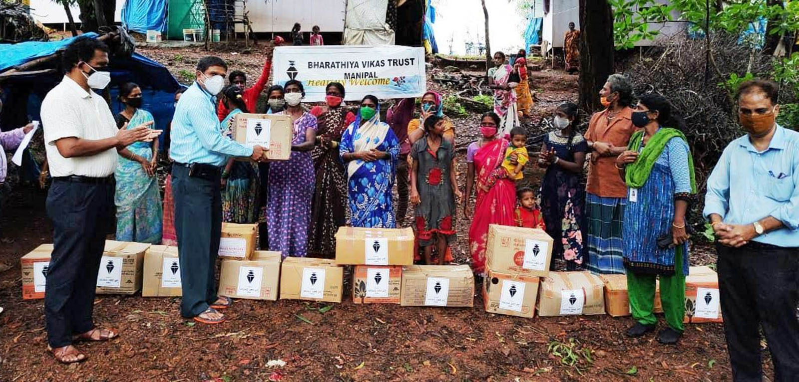 ಭಾರತೀಯ ವಿಕಾಸ ಟ್ರಸ್ಟ್‌ನಿಂದ ಆಹಾರ ಸಾಮಗ್ರಿ ಕಿಟ್ ವಿತರಣೆ