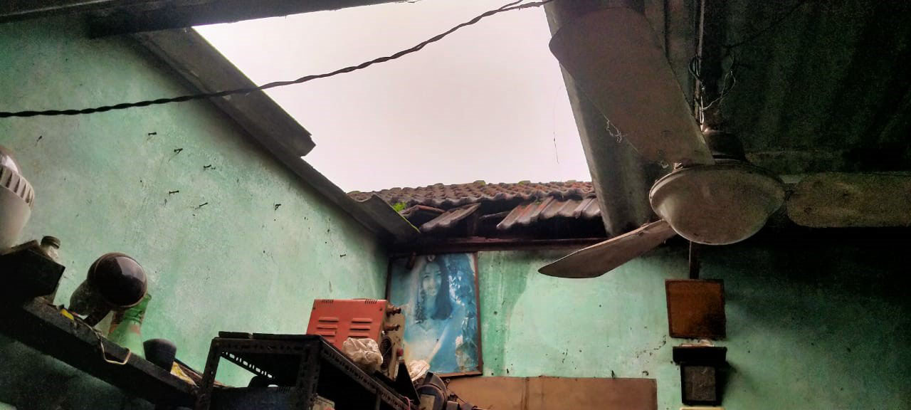 ಉಡುಪಿ ನಗರ, ಪರ್ಕಳದಲ್ಲಿ ಸುಂಟರ ಗಾಳಿ; ಹಲವು ಮನೆಗಳಿಗೆ, ಶಾಲೆಗೆ ಹಾನಿ