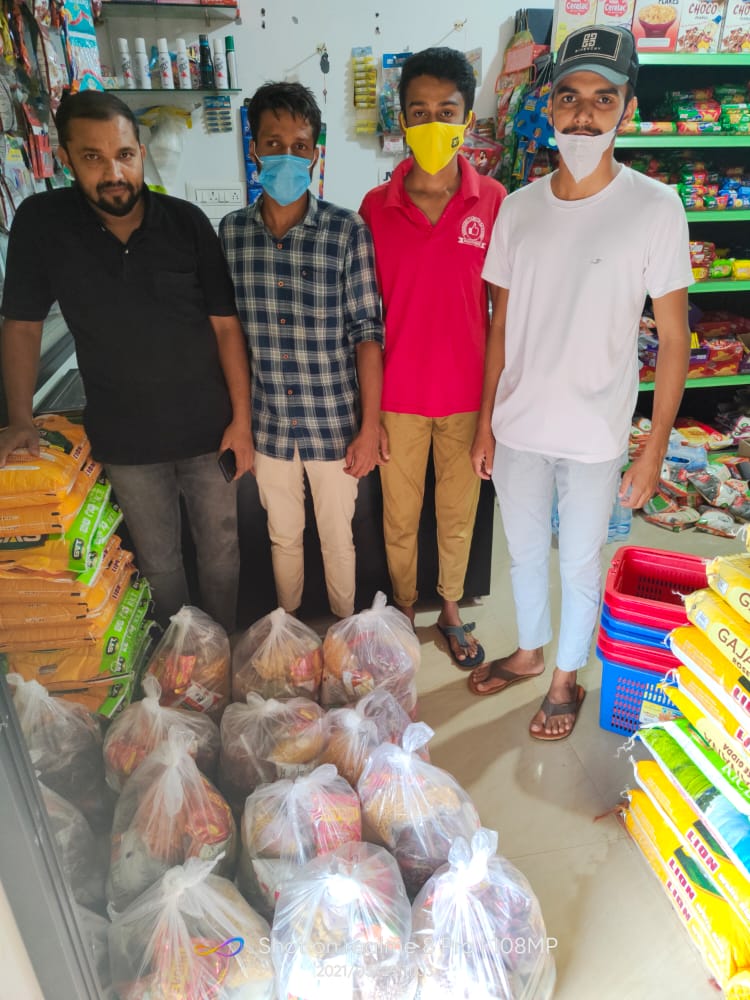 ಚಟ್ಟೆಕ್ಕಲು ಫ್ರೆಂಡ್ಸ್ ಕ್ಲಬ್ ವತಿಯಿಂದ ಕಿಟ್ ವಿತರಣೆ