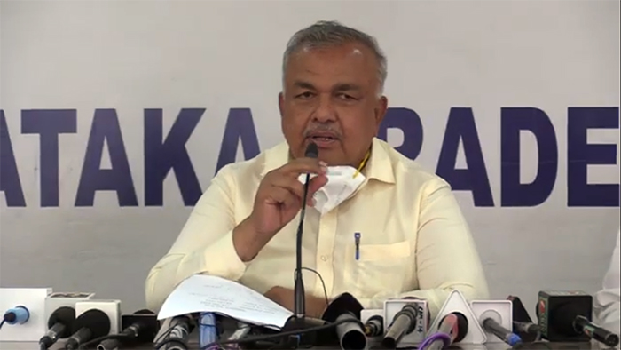 ದೇಶದ ಪ್ರತಿಯೊಬ್ಬ ಪ್ರಜೆಗೂ ಸರಕಾರ ಉಚಿತ ಲಸಿಕೆ ನೀಡಬೇಕು: ರಾಮಲಿಂಗಾರೆಡ್ಡಿ