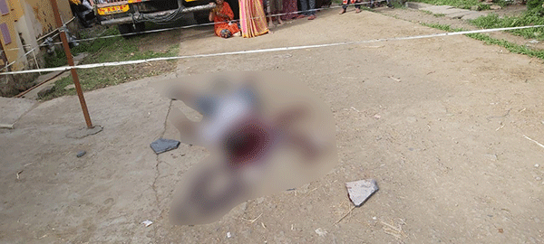 ಕಲಬುರಗಿ: ಆಟೋ ರಿಕ್ಷಾ ಚಾಲಕನ ತಲೆಯನ್ನು ಕಲ್ಲಿನಿಂದ ಜಜ್ಜಿ ಕೊಲೆ