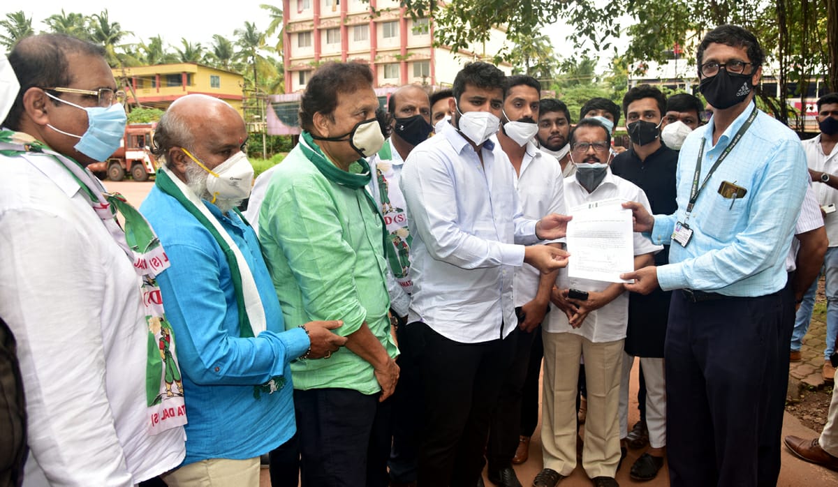 ಎಂ ಆರ್ ಪಿ ಎಲ್, ಬೃಹತ್ ಕಂಪೆನಿಗಳಲ್ಲಿ ಸ್ಥಳೀಯರಿಗೆ ಉದ್ಯೋಗ ನೀಡುವಂತೆ ದ.ಕ. ಯುವ ಜೆಡಿಎಸ್ ನಿಂದ ಮನವಿ