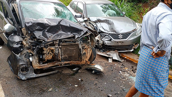 ಕುಂಡಾಜೆ: ಎರಡು ಕಾರುಗಳ ಮುಖಾಮುಖಿ ಢಿಕ್ಕಿ: ಇಬ್ಬರಿಗೆ ಗಂಭೀರ ಗಾಯ