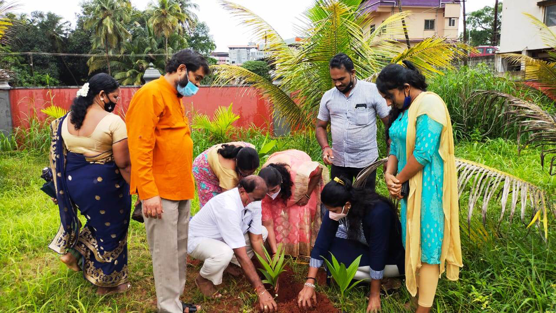 ಕಾಪು : ಗಿಡ ನೇಡುವ ಕಾರ್ಯಕ್ರಮಕ್ಕೆ ಶಾಸಕರಿಂದ ಚಾಲನೆ