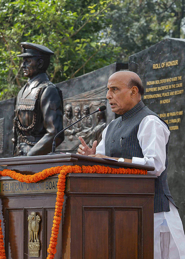 ಪ್ರತಿ ಸವಾಲಿಗೂ ತಕ್ಕ ಉತ್ತರ ನೀಡುವ ಸಾಮರ್ಥ್ಯ ಭಾರತೀಯ ಸಶಸ್ತ್ರ ಪಡೆಗಳಿಗಿದೆ: ರಾಜನಾಥ್ ಸಿಂಗ್