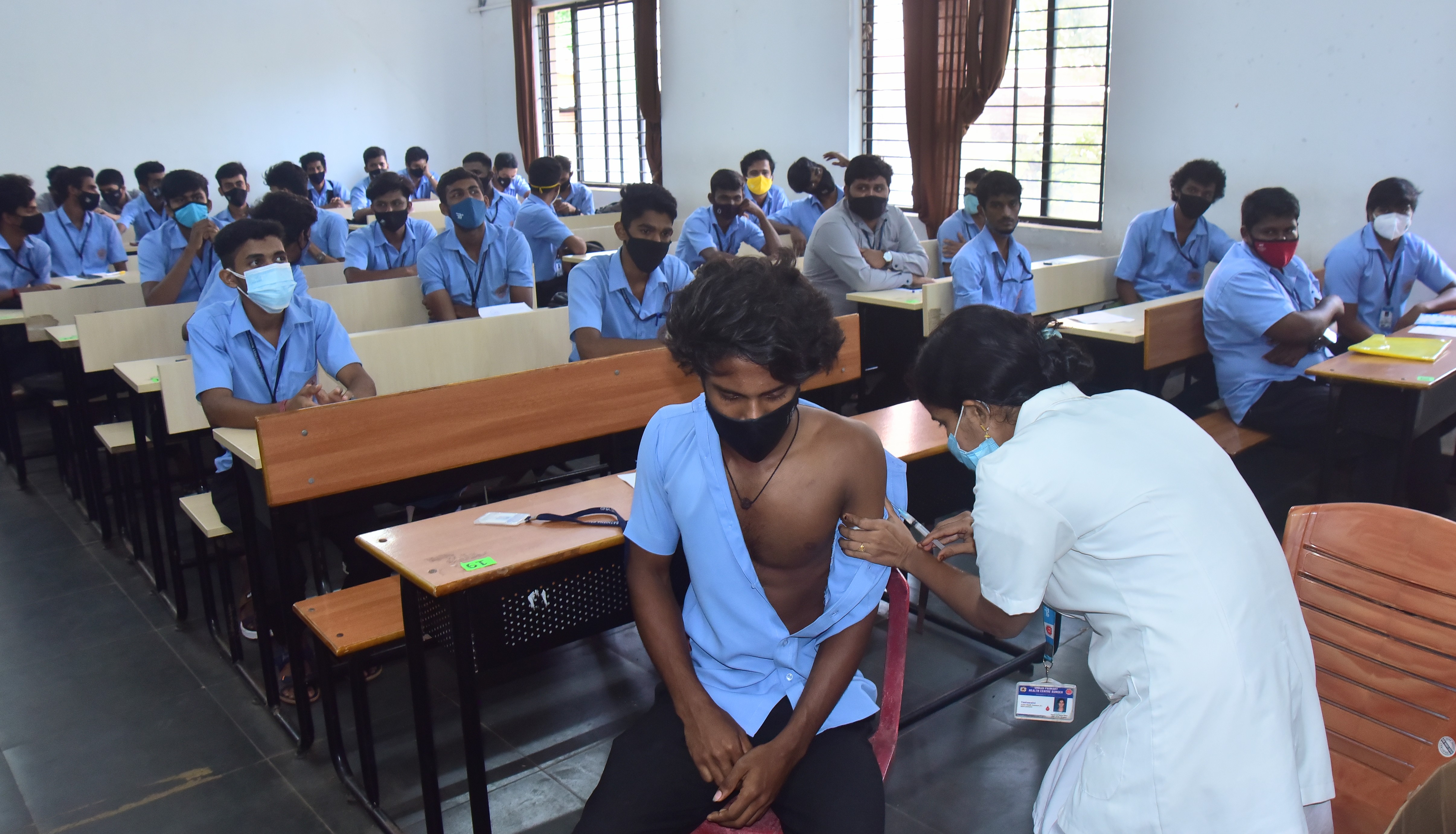 ದ.ಕ.: ಸೋಮವಾರ 33,664 ಮಂದಿಗೆ ಕೋವಿಡ್ ಲಸಿಕೆ