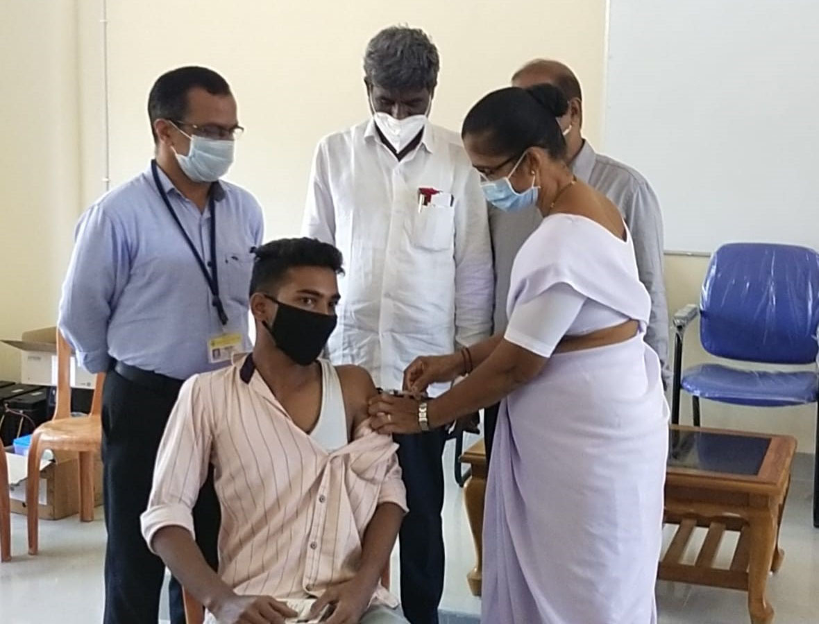 ಮಣೂರು ಕಾಲೇಜಿನಲ್ಲಿ ಕೊರೋನ ಲಸಿಕಾ ಅಭಿಯಾನ