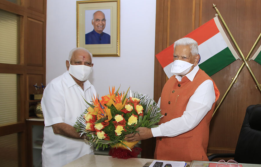 ಕುತೂಹಲಕ್ಕೆ ಕಾರಣವಾದ ರಾಜ್ಯಪಾಲ ವಾಲಾ- ಮುಖ್ಯಮಂತ್ರಿ ಯಡಿಯೂರಪ್ಪ ಭೇಟಿ