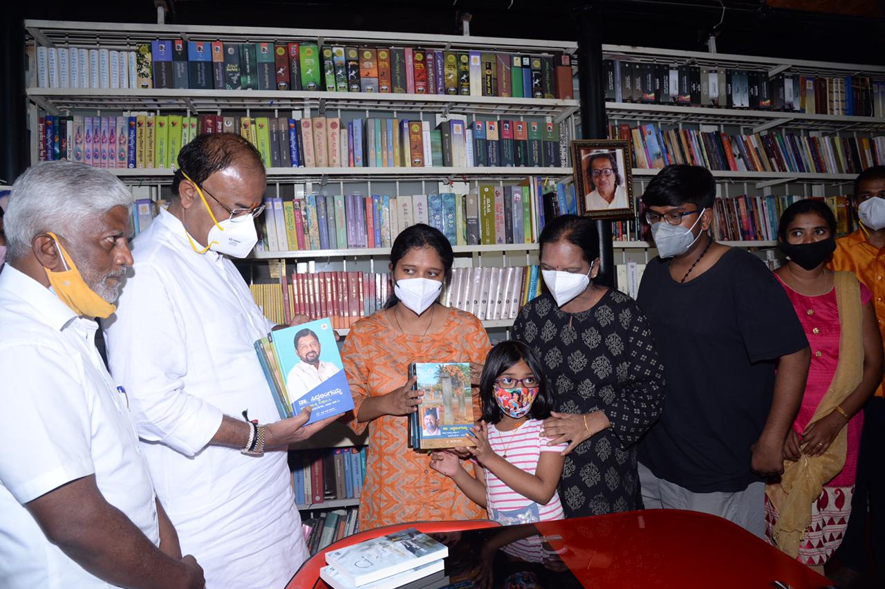 ಸಿದ್ದಲಿಂಗಯ್ಯ ಸ್ಮಾರಕ ನಿರ್ಮಾಣದ ಬಗ್ಗೆ ಶೀಘ್ರದಲ್ಲೇ ನಿರ್ಧಾರ: ಸಚಿವ ಅರವಿಂದ ಲಿಂಬಾವಳಿ