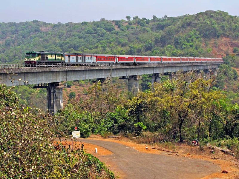 ಜೂ.10ರಿಂದ ಅಕ್ಟೋಬರ್ 31ರವರೆಗೆ ಮಾನ್ಸೂನ್ ರೈಲ್ವೆ ವೇಳಾಪಟ್ಟಿ ಪ್ರಕಟ