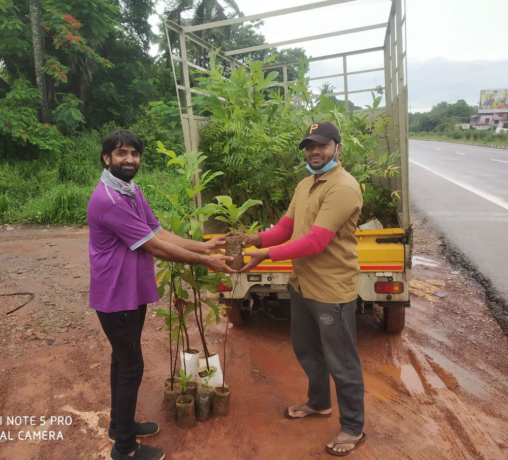 ಉಡುಪಿ ಎಸ್ಸೆಸ್ಸೆಫ್‌ನಿಂದ ಸಸಿ ವಿತರಣೆ