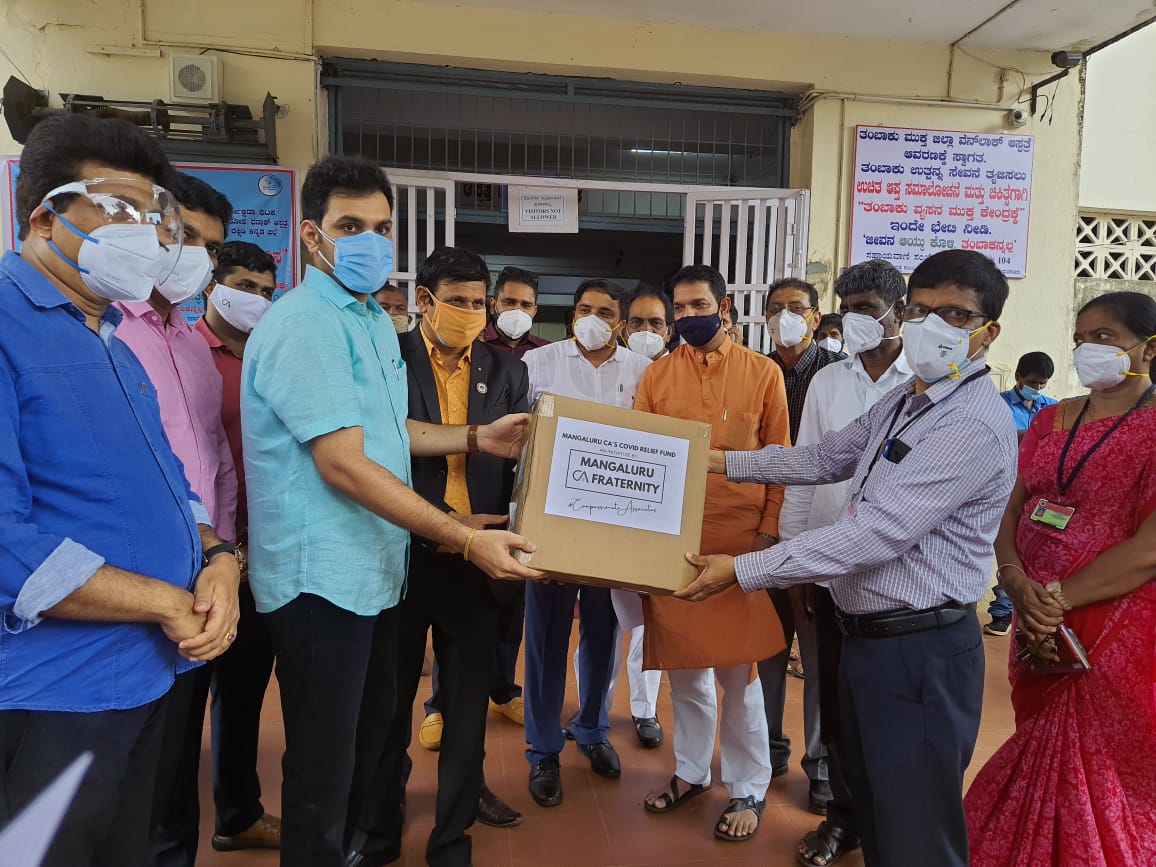 ಮಂಗಳೂರು ಲೆಕ್ಕ ಪರಿಶೋಧಕರಿಂದ ಕೋವಿಡ್ ನಿಧಿ ಸಮರ್ಪಣೆ