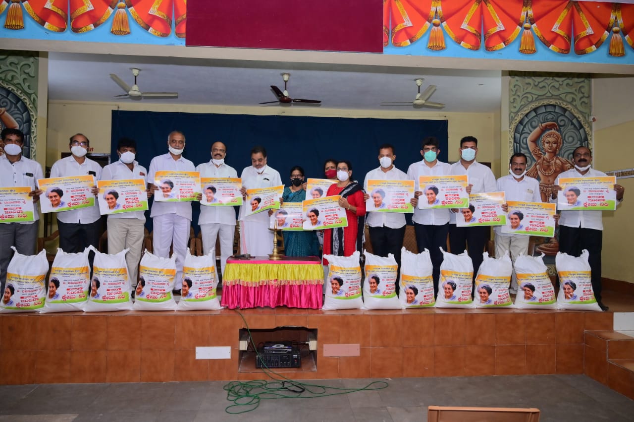 ಕೊರೋನ ಬಾಧಿತ ಪ್ರತಿ ಮನೆಗೆ ಉಚಿತ ಕಿಟ್ ವಿತರಣೆ: ರಮಾನಾಥ ರೈ