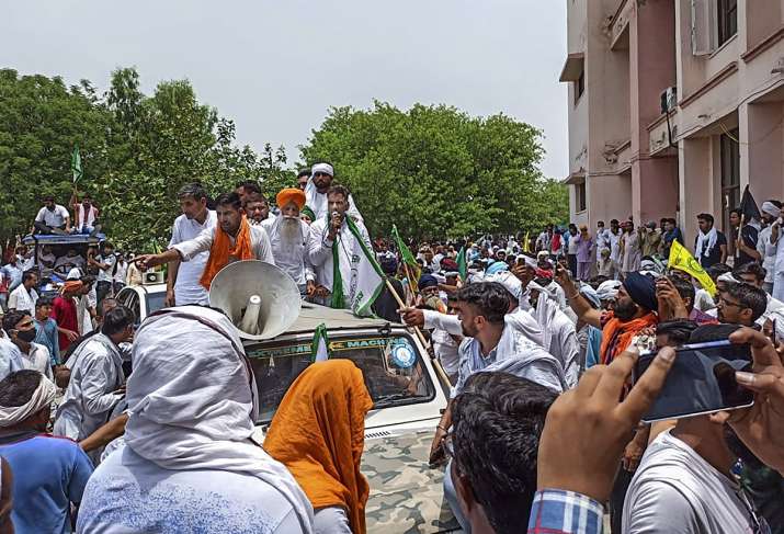 ಇಬ್ಬರು ರೈತರಿಗೆ ಜಾಮೀನು: ಹರ್ಯಾಣದ ಪೊಲೀಸ್ ಠಾಣೆಯಲ್ಲಿ ಪ್ರತಿಭಟನೆ ಕೈಬಿಟ್ಟ ರೈತ ಸಂಘ